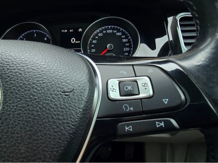 2016 Volkswagen Golf - thumbnail 22