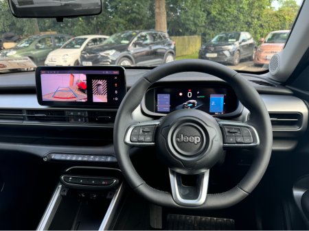 2025 Jeep Avenger E | Altitude | 54kw | 156hp €29,500