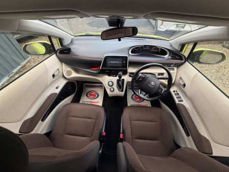 2016 Toyota Sienta  €12,500 thumbnail