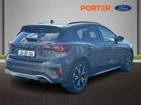 2023 Ford Focus - thumbnail 3