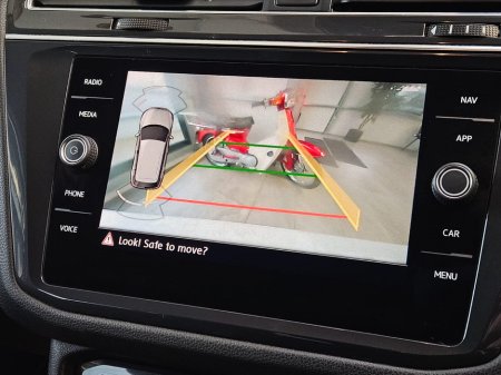 2021 Volkswagen Tiguan 2.0 TDI 150HP Comfortline DSG €34,950 thumbnail