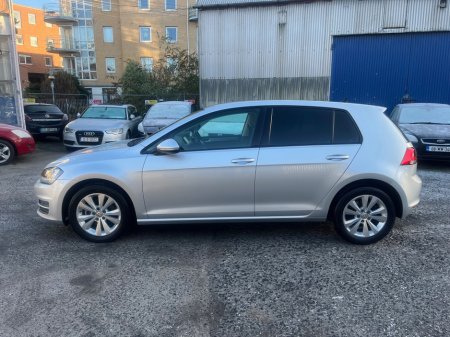 2016 Volkswagen Golf 1.2 COMFORTLINE AUTOMATIC €13,950 thumbnail