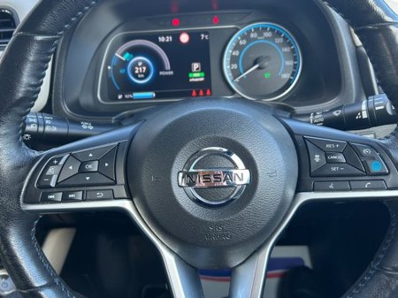 2018 Nissan Leaf - thumbnail 22