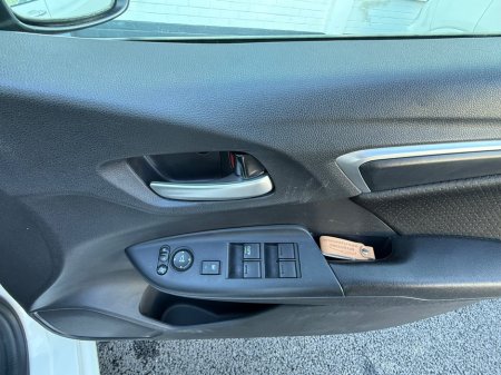 2015 Honda Fit - thumbnail 18