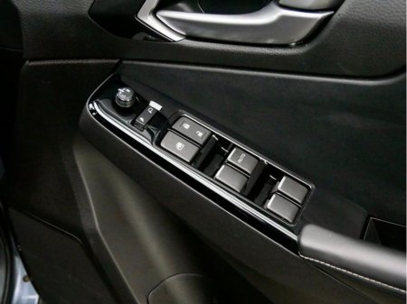 2025 Isuzu D-MAX - thumbnail 24