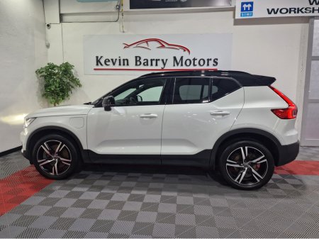 2021 Volvo XC40 - thumbnail 5