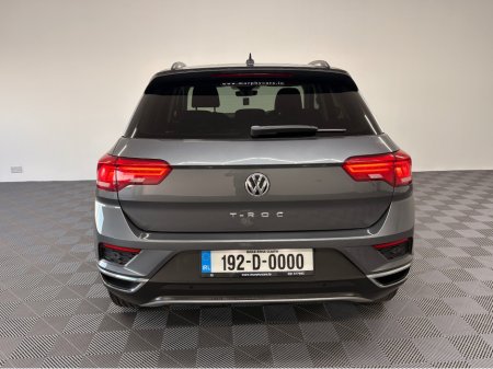 2019 Volkswagen T-Roc DESIGN TDI €18,950 thumbnail