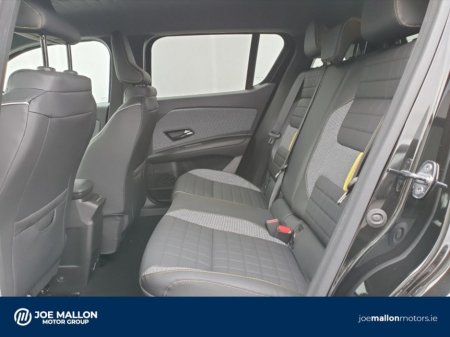 2026 Renault 4 iconic 52kWh 150hp thumbnail