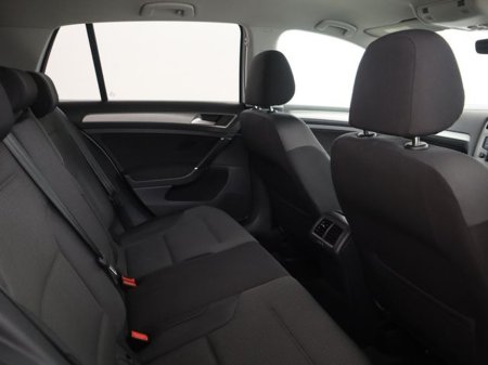 2016 Volkswagen Golf - thumbnail 13