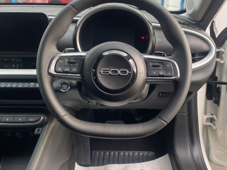 2026 Fiat 600 HYBRID 1.2 €28,995 thumbnail