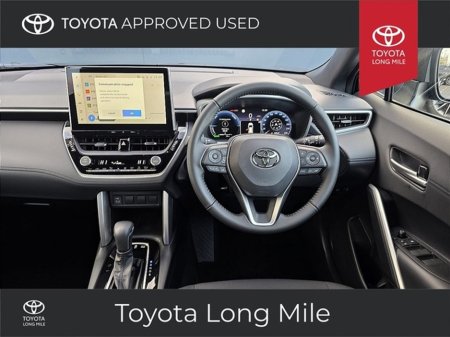 2025 Toyota Corolla Cross 1.8 Hybrid Sport 5dr €38,449 thumbnail