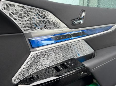 2025 BMW 7 Series M760e xDrive M Sport Pro [Ultimate Pack] €134,995 thumbnail