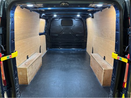 2020 Ford Transit Custom CUSTOM 300 LIMITED EDITION EBLUE TD LWB 5DR €13,950 thumbnail