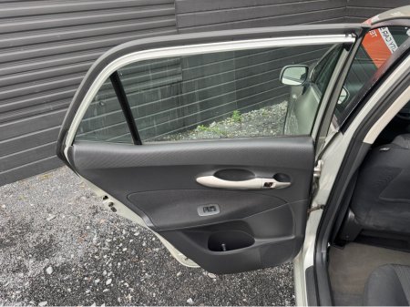 2007 Toyota Auris - thumbnail 15