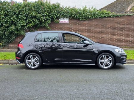 2018 Volkswagen Golf 1.0 TSI 115HP R-Line €18,999 thumbnail