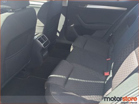 2022 Skoda Superb - thumbnail 5