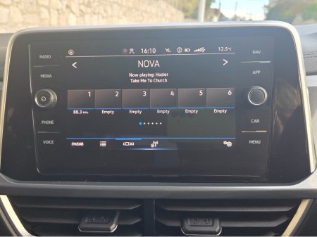 2023 Volkswagen T-Roc - thumbnail 25