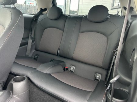 2017 MINI Cooper D - thumbnail 19