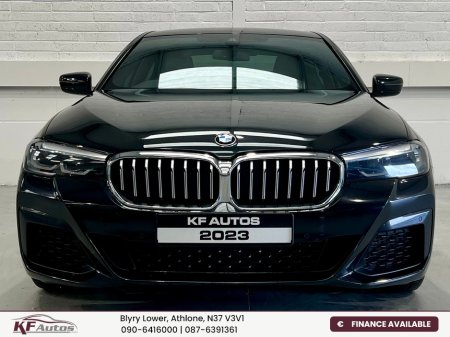 2023 BMW 5 Series - photo 2