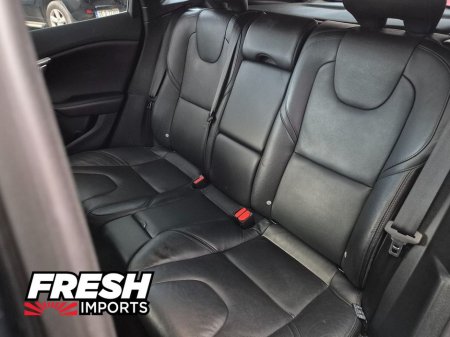 2015 Volvo V40 - thumbnail 14