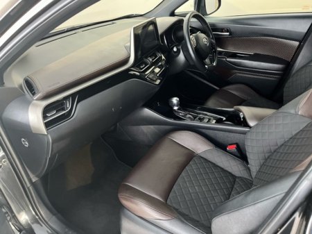 2019 Toyota C-HR - thumbnail 6