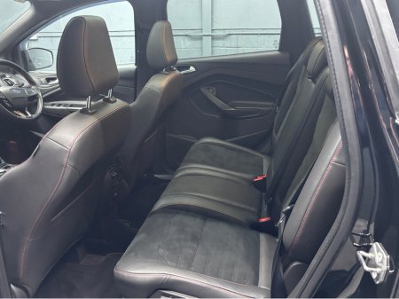 2018 Ford Kuga 1.5 TDCI 120PS FW FWD 4DR ST-LINE €18,500 thumbnail