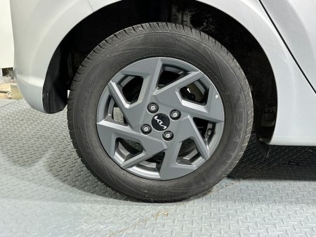 2025 Kia Picanto Petrol 1.0 Manufacturer's Warranty Until 2032 €17,900 thumbnail