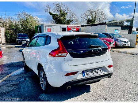 2019 Volvo V40 - thumbnail 8