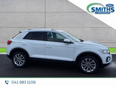 2023 Volkswagen T-Roc STYLE 1.5TSI 150HP €32,950 thumbnail