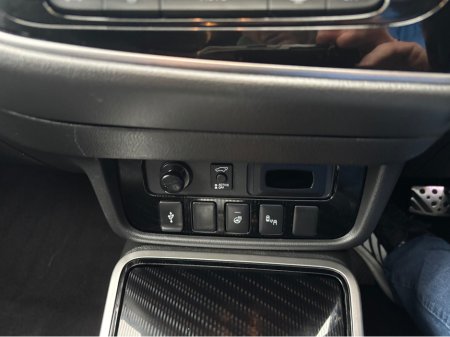 2019 Mitsubishi Outlander OUTL PHEV S-EDI S-EDITION 4DR AUTO €20,999 thumbnail