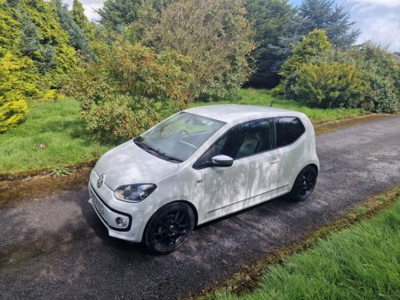 2014 Volkswagen up! 3DR AUTO .. HIGH-SPEC €7,499