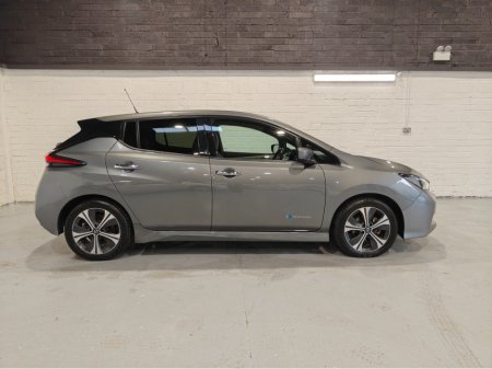 2019 Nissan Leaf - thumbnail 2