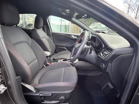 2021 Ford Focus - thumbnail 18