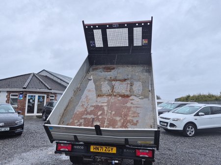 2021 Iveco Daily T35-140  Tipper with 3 seats in front and flashing beacon lights, only 39,000 miles. thumbnail