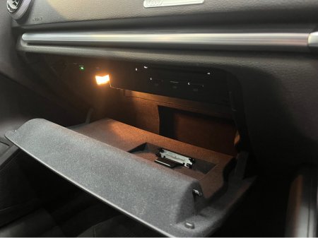 2020 Audi A3 €21950! 2020 AUDI A3 SPORT TFSI  1.4 / CRUISE CONTROL / REVERSE CAMERA / ELECTRIC HEATED SEATS AND MORE €21,950 thumbnail