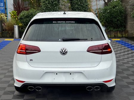 2014 Volkswagen Golf R 4MOTION 2.0 TSI // NEW PRETORIA ALLOYS // LEATHER INTERIOR // REVERSE CAMERA €24,900 thumbnail