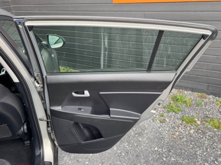 2013 Kia Sportage - thumbnail 16