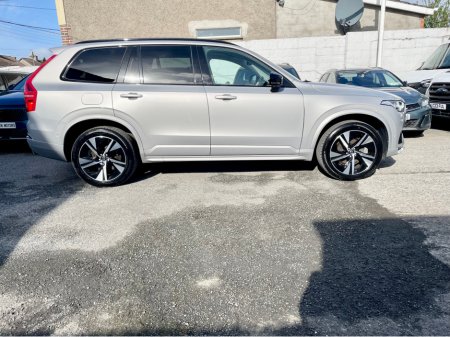 2023 Volvo XC90 - thumbnail 4