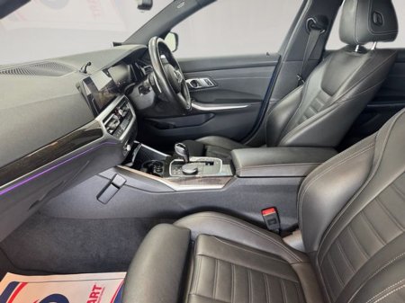 2021 BMW 3 Series - thumbnail 17