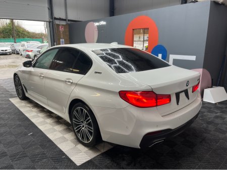 2017 BMW 5 Series - thumbnail 4