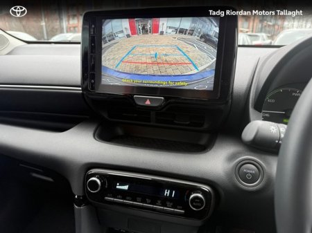 2024 Toyota Yaris Yaris Hybrid 115 Luna €25,950 thumbnail