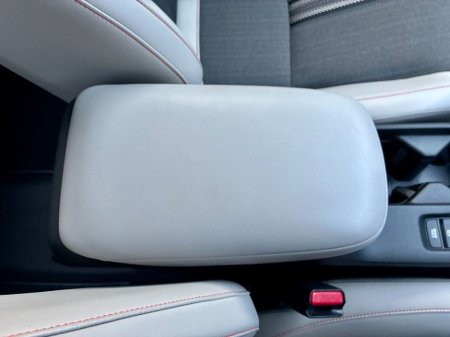 2022 Honda HR-V Advance Style, Petrol Hybrid Automatic, 17800KMs €32,995 thumbnail