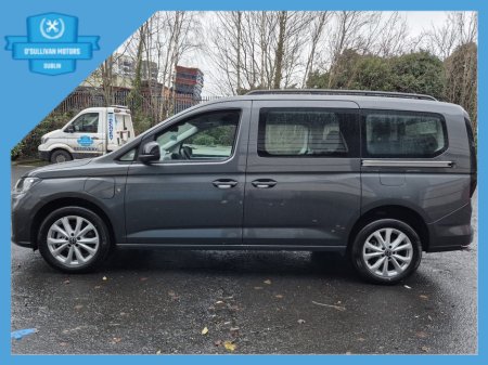 2026 Volkswagen Caddy /2026/1.5 PETROL PLUG-IN HYBRID/7 SEATER/WAV €69,500 thumbnail