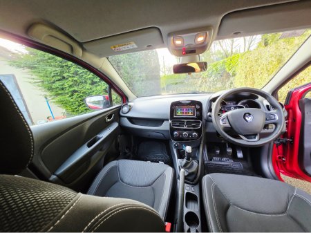 2019 Renault Clio - thumbnail 12