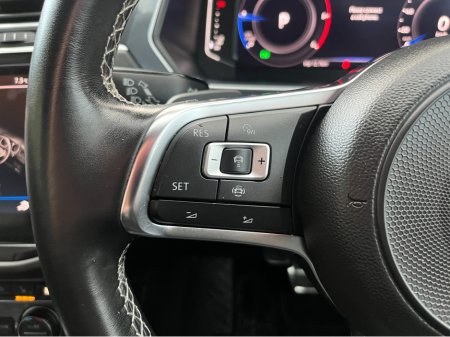 2020 Volkswagen Tiguan R-LINE 4MOTION AUTOMATIC 2.0 DIESEL //MASSIVE SPEC//DYNAUDIO SOUND SYSTEM//FULL LEATHER HEATED SEATS//360 PARKING CAMERAS//HEAD UP DISPLAY// €35,950 thumbnail