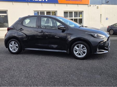 2024 Toyota Yaris 1.5 LUNA €22,950 thumbnail