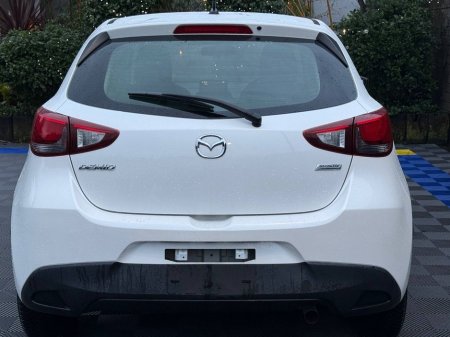 2017 Mazda Demio 1.3 SKYACTIV // SERVICE HISTORY // AIR CONDITIONING // 15" ALLOYS €11,900 thumbnail