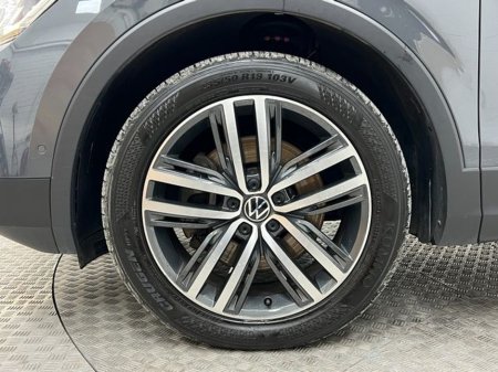 2023 Volkswagen Tiguan - thumbnail 21