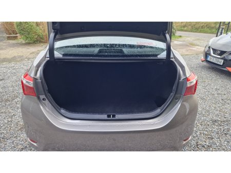 2015 Toyota Corolla 1.4 D-4D TERRA 4DR €9,450 thumbnail