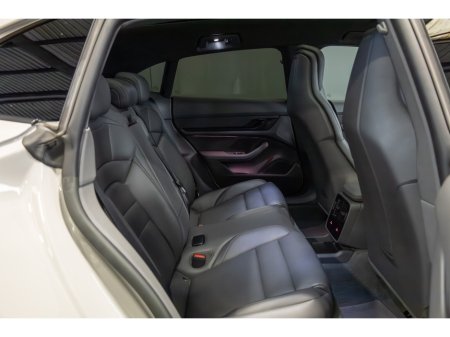 2023 Porsche Taycan Taycan Sport Turismo €71,950 thumbnail